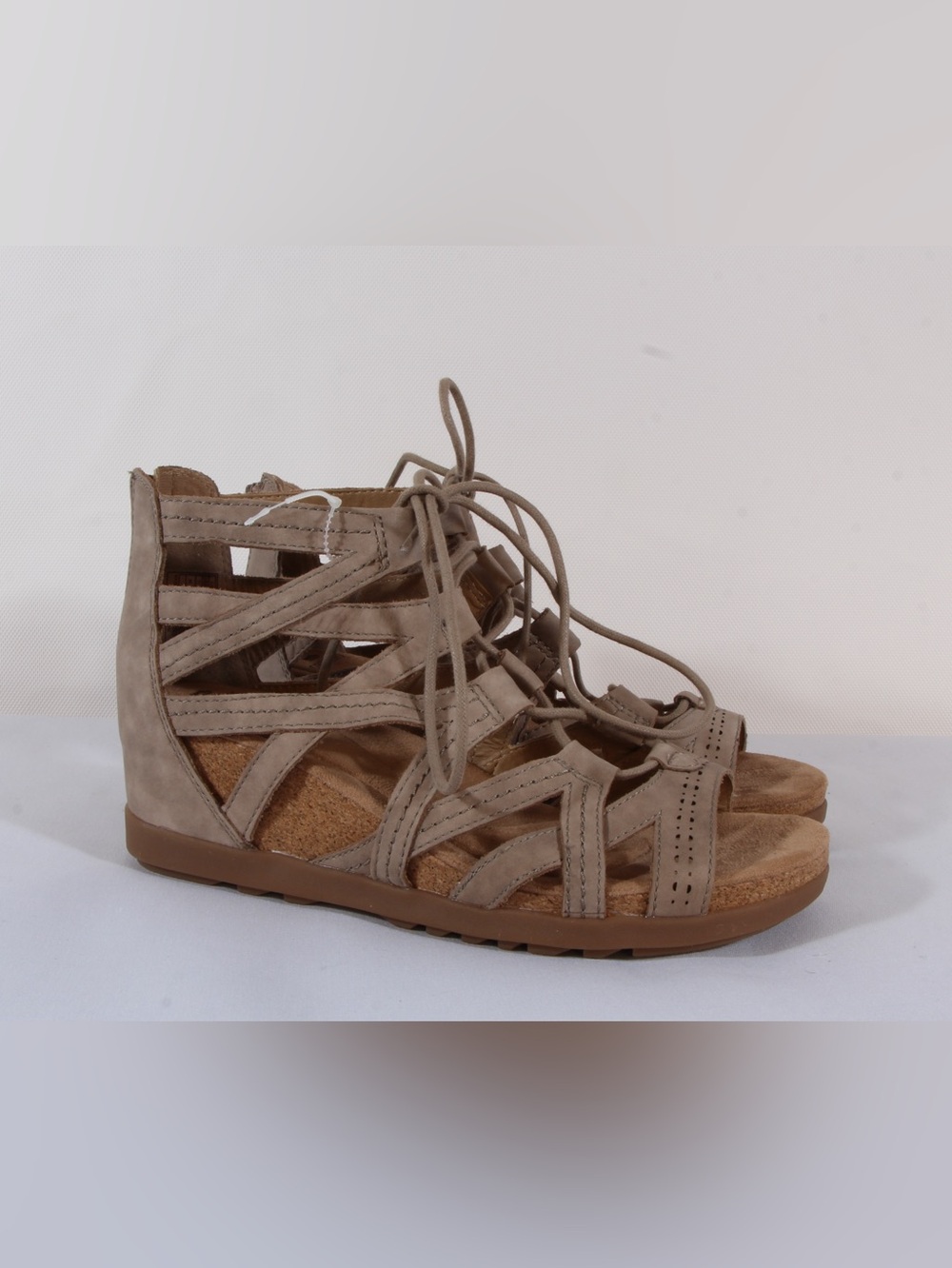 Earth Origins Corie Taupe Lace-Up Gladiator Wedge Sandals NWOT